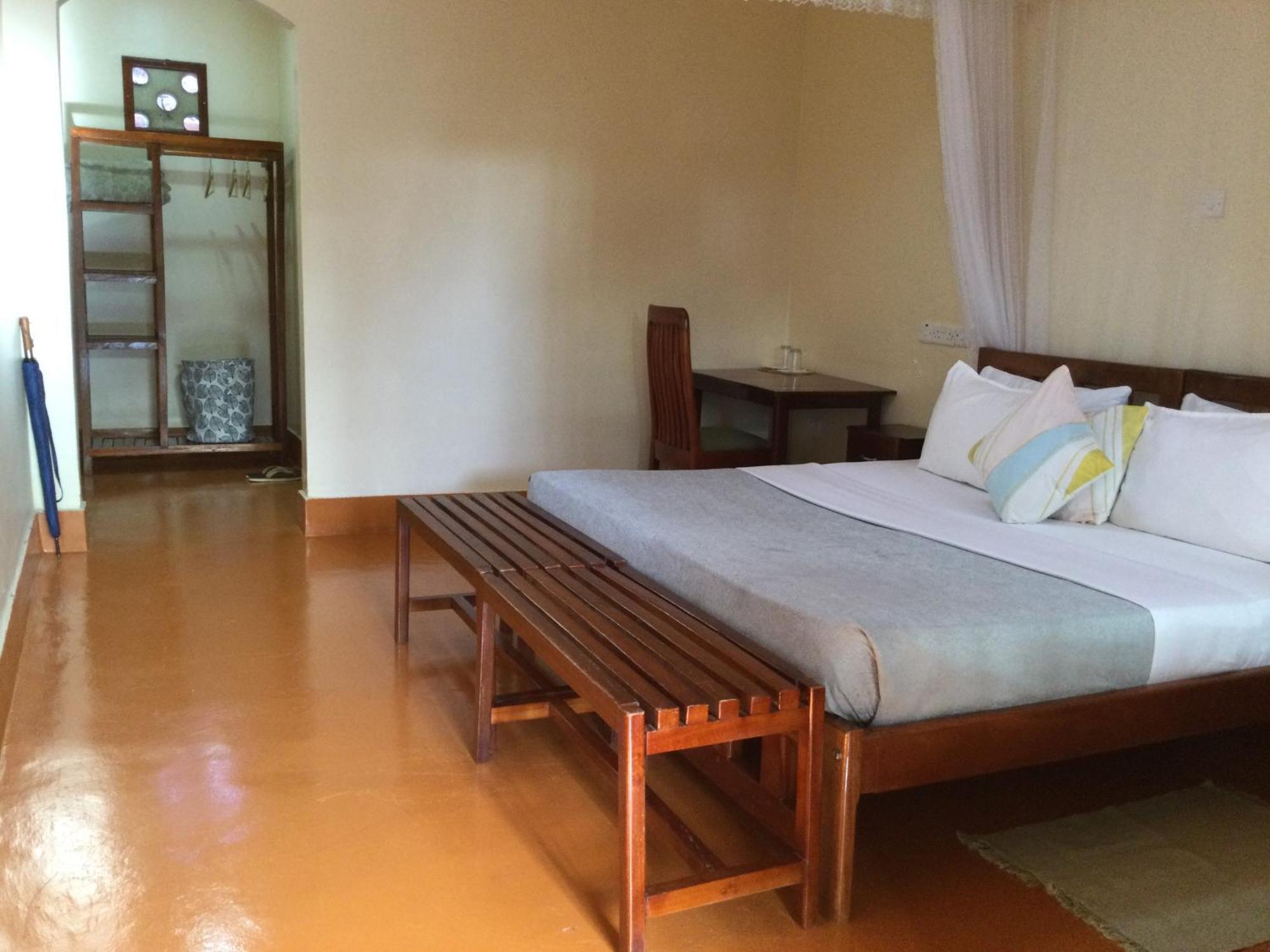 African Roots Guesthouse 恩德培 外观 照片
