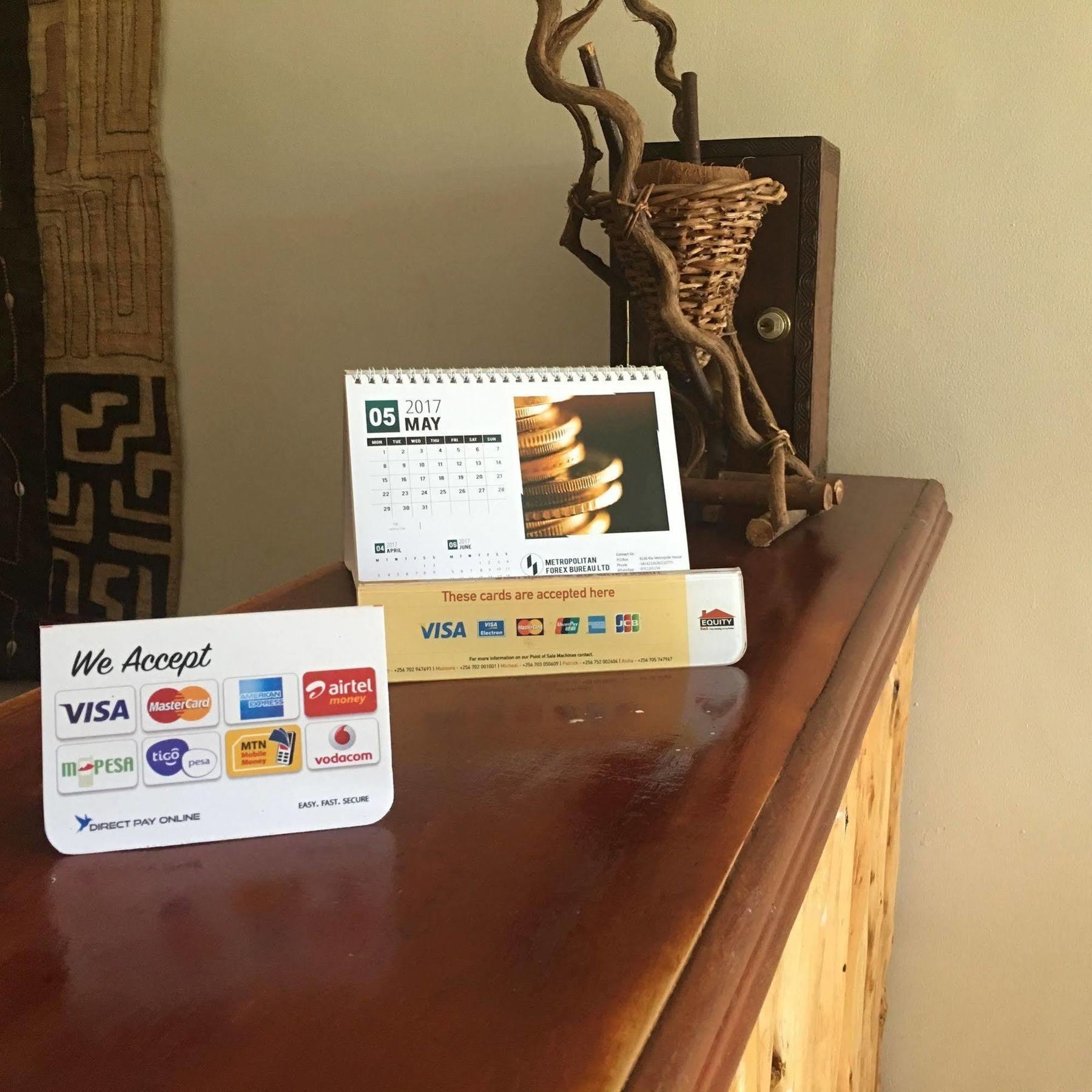 African Roots Guesthouse 恩德培 外观 照片